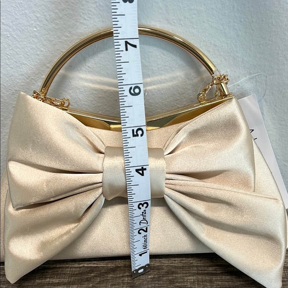 Alessia | Satin Clutch w/ Bow Accent ✨ - Picture 6 of 8